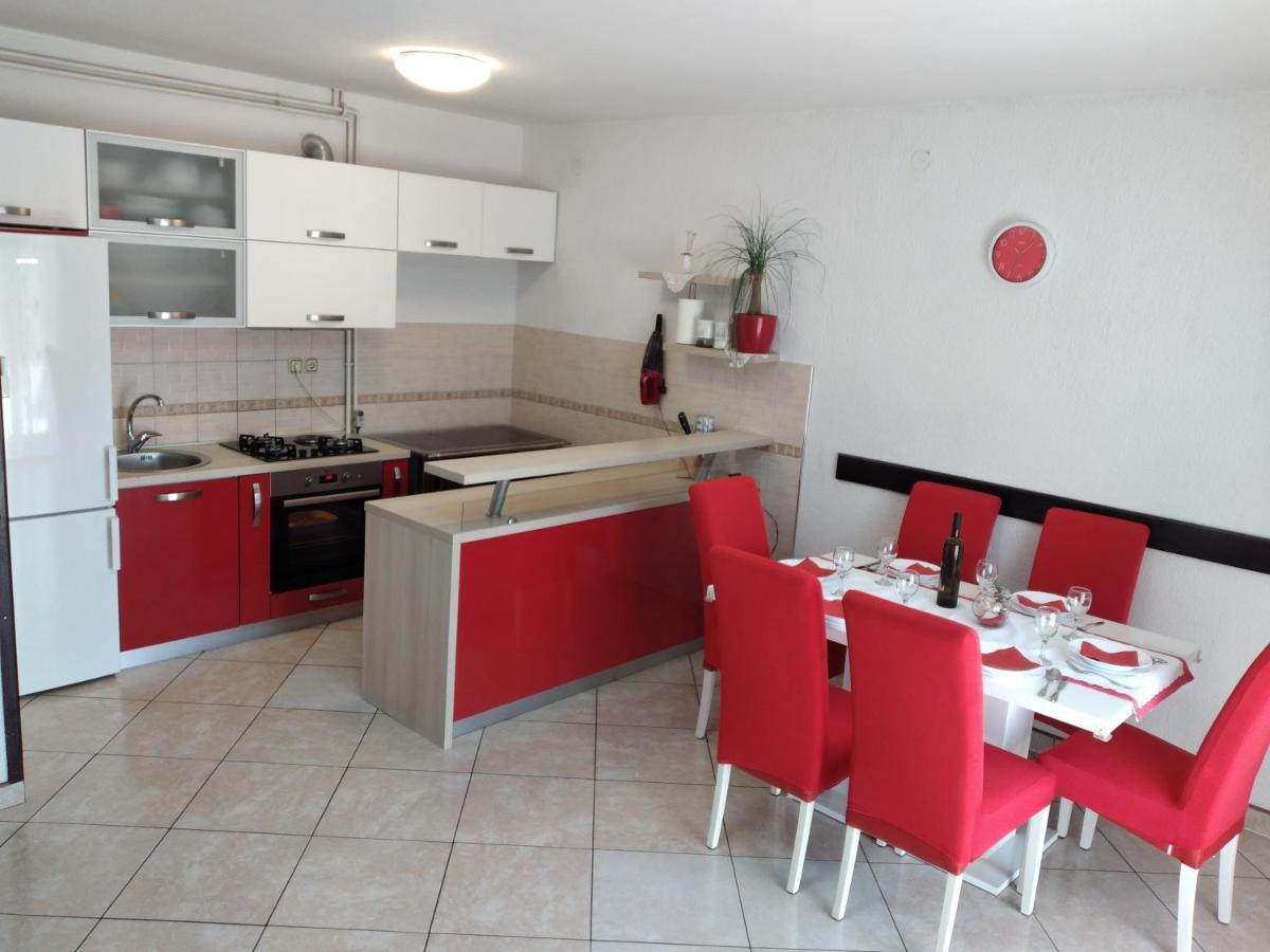 Josip Apartment สเวติยูไร ภายนอก รูปภาพ