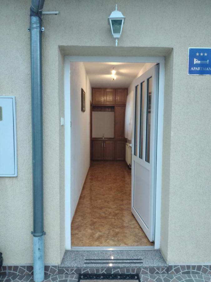 Josip Apartment สเวติยูไร ภายนอก รูปภาพ